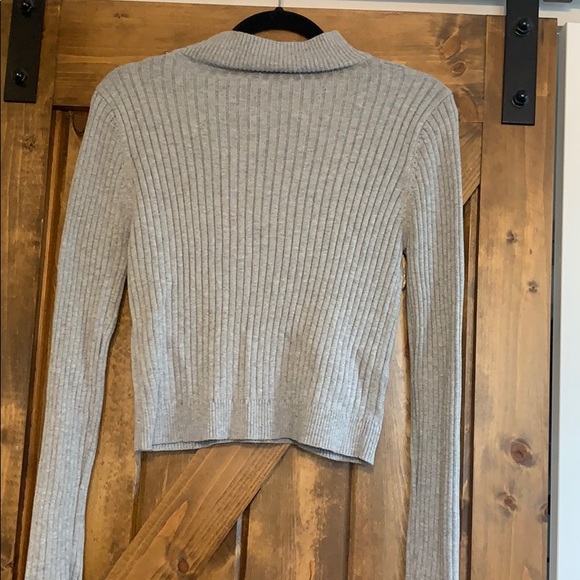 Grey Cropped Sweater - Picture 5 of 5
